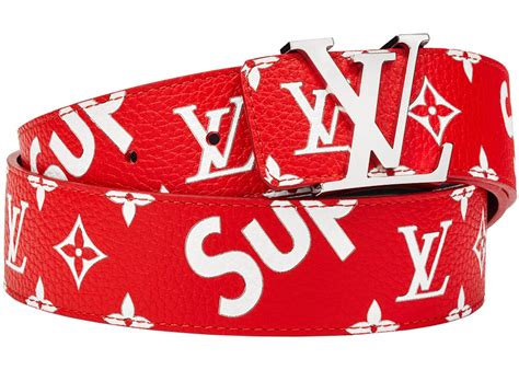 supreme x Louis Vuitton belt